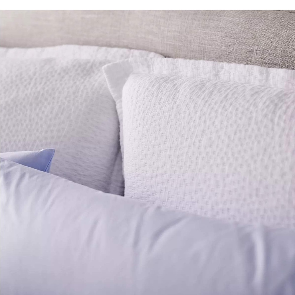 Matouk 2 Light blue king size euro shams 1” flange